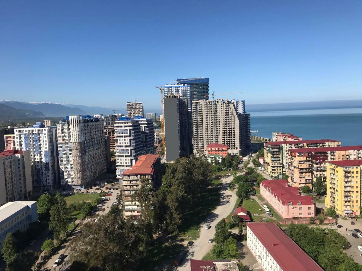 Batumi,Kobaladze 8A. Ngoại thất bức ảnh